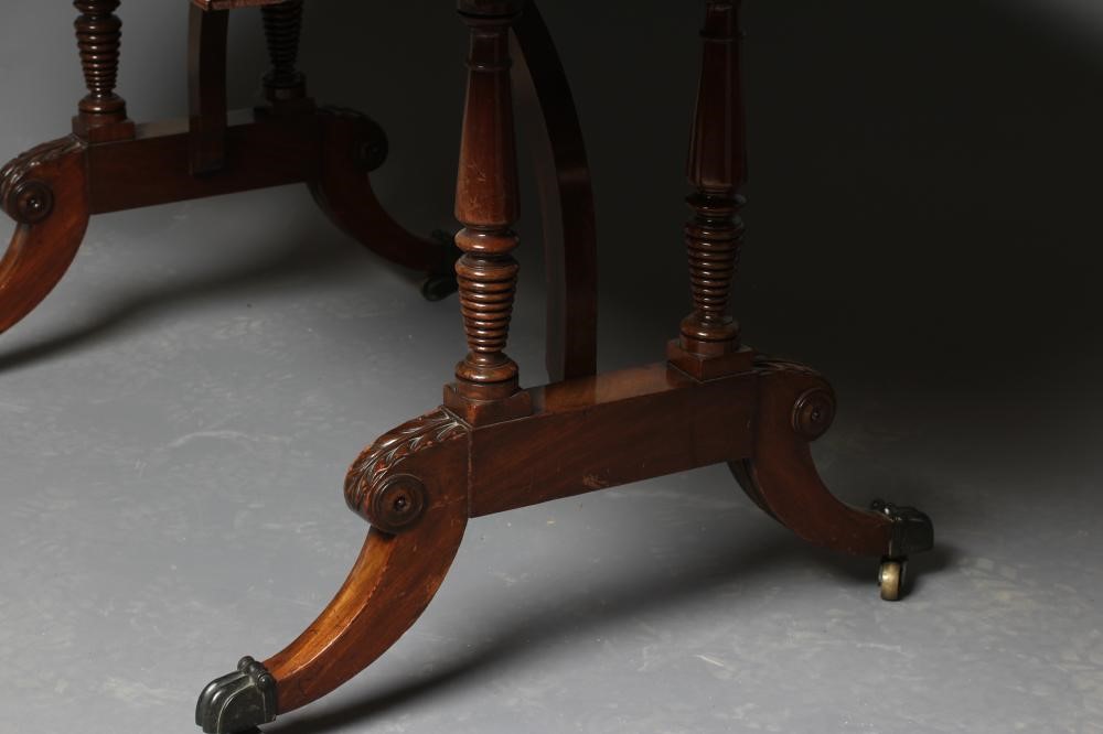 A REGENCY MAHOGANY SOFA TABLE Image