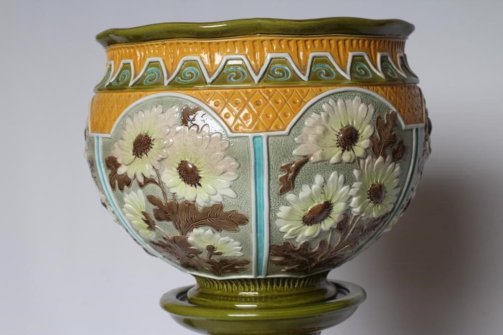 A BURMANTOFTS FAIENCE JARDINIERE AND STAND Image