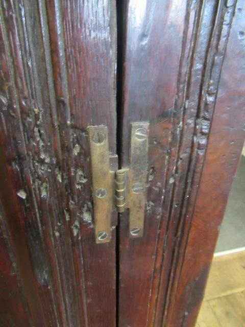 AN OAK CLOTHES PRESS Image