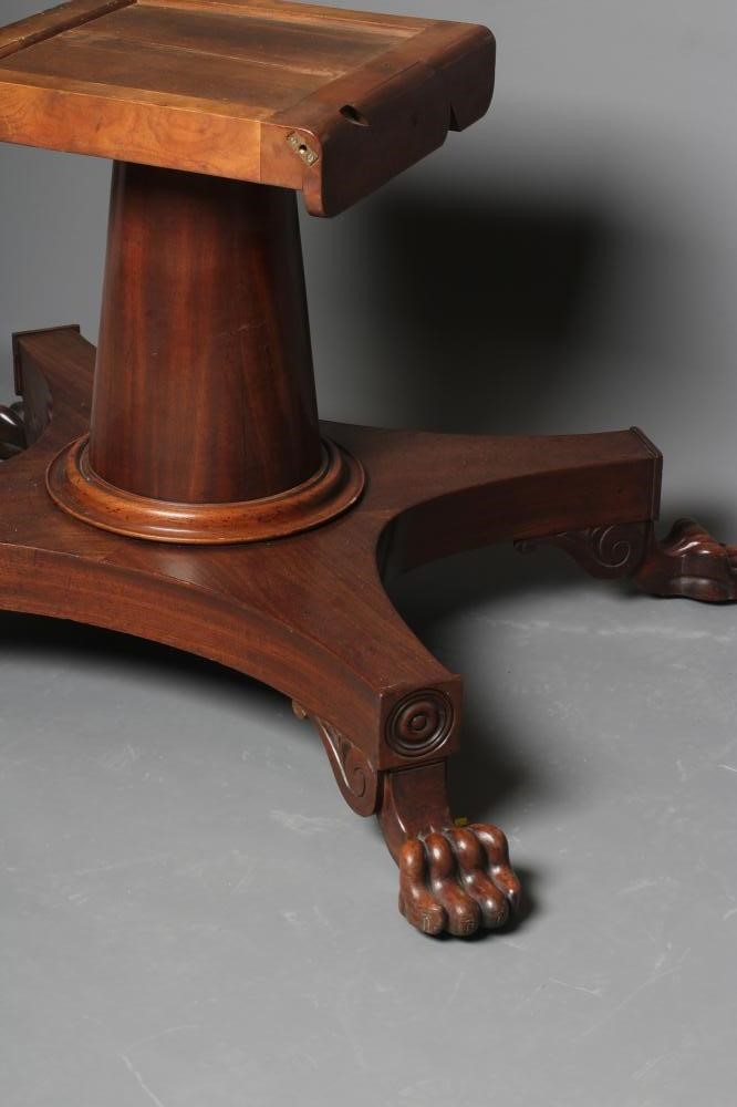 A LATE GEORGIAN MAHOGANY BREAKFAST TABLE Image