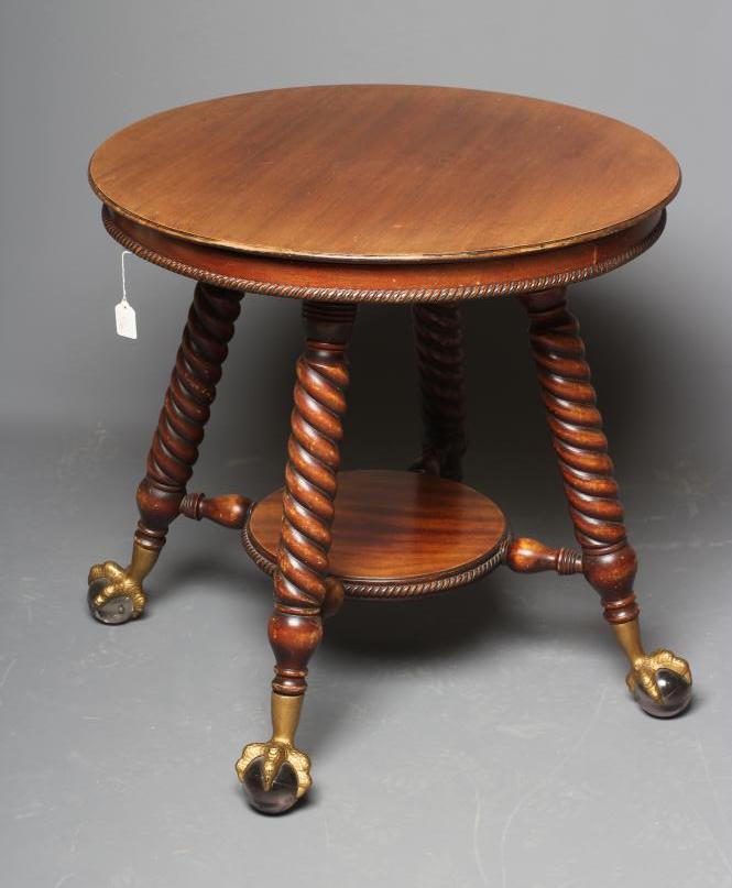 AN AMERICAN MAHOGANY OCCASIONAL TABLE Image