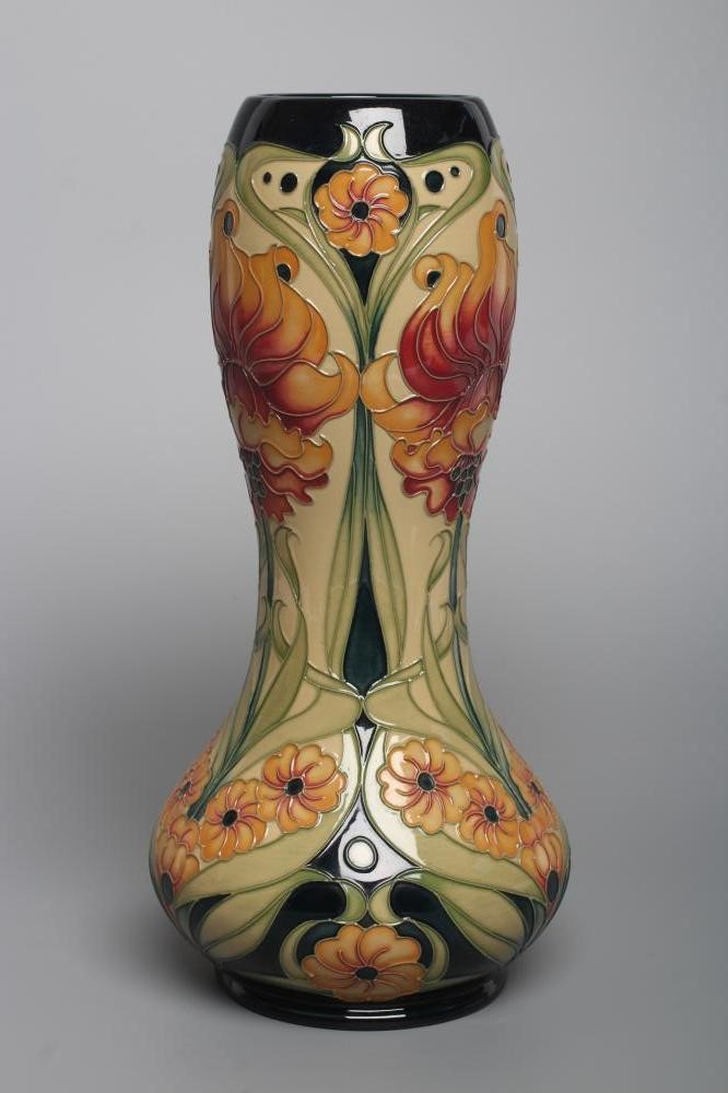 A MOORCROFT POTTERY VASE Image