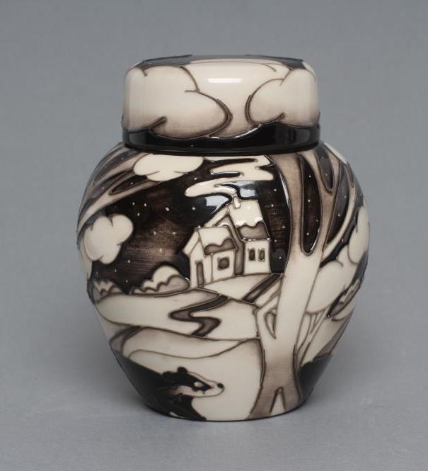 A MOORCROFT POTTERY SMALL JAR AND COVER Image