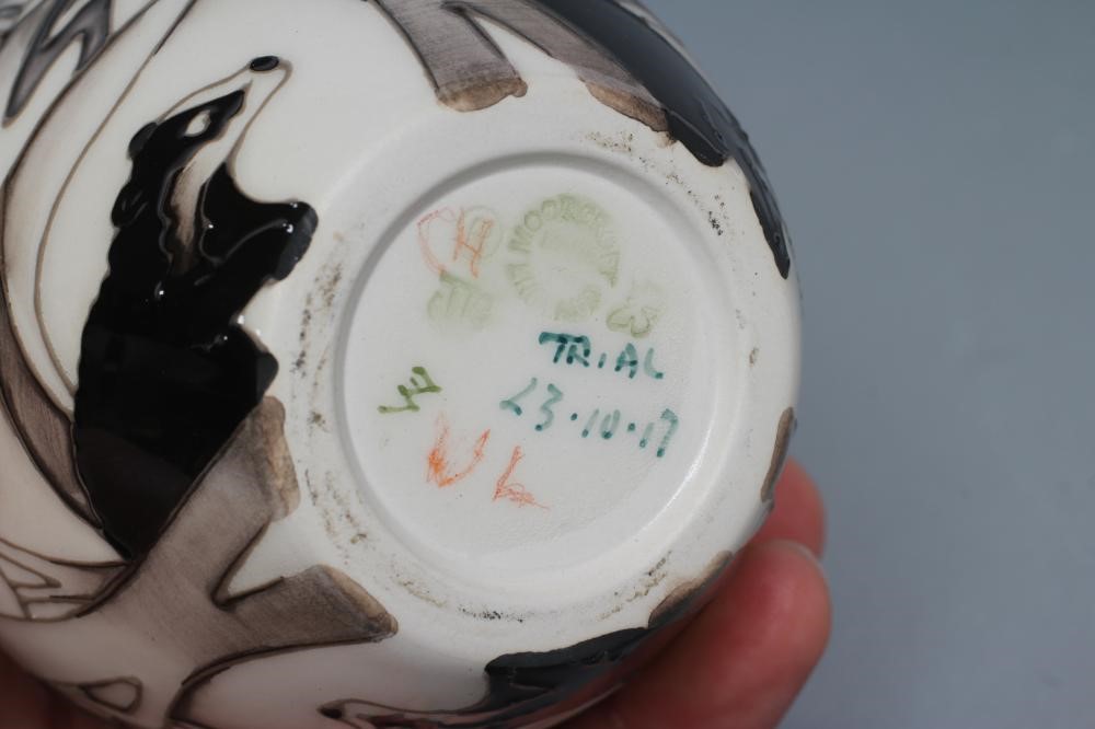 A MOORCROFT POTTERY SMALL JAR AND COVER Image