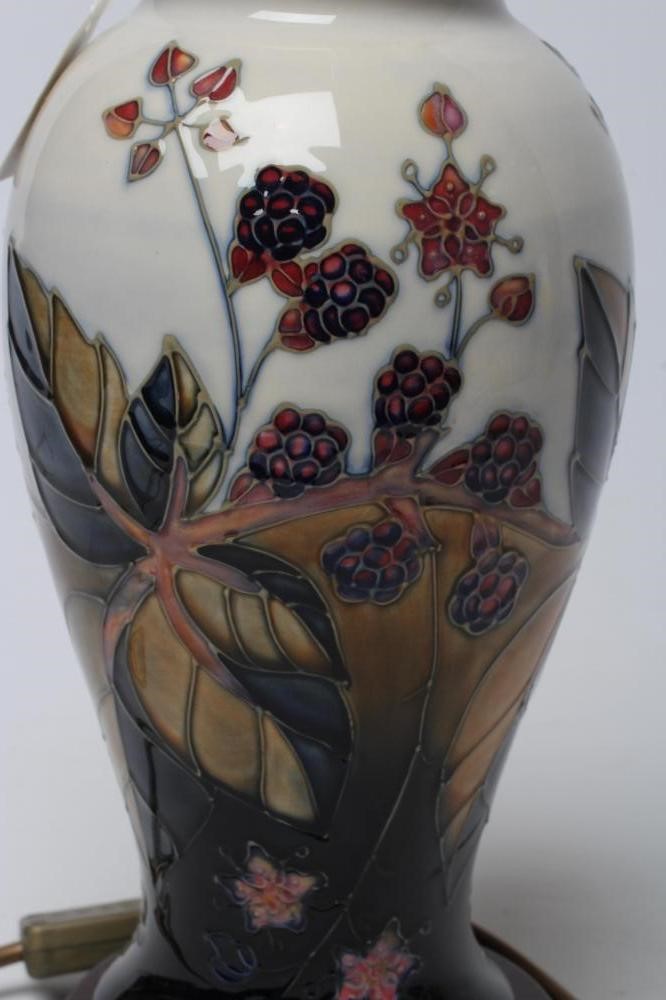 A MOORCROFT POTTERY BRAMBLE PATTERN ELECTRIC TABLE LAMP BASE Image