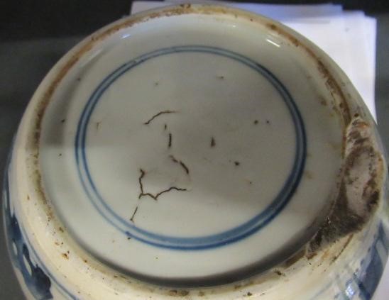 A CHINESE PORCELAIN JAR of rounded cylindrical form Image