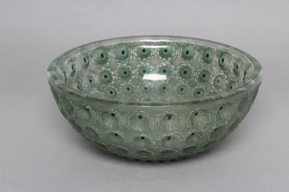 A LALIQUE GLASS NEMOURS BOWL Image
