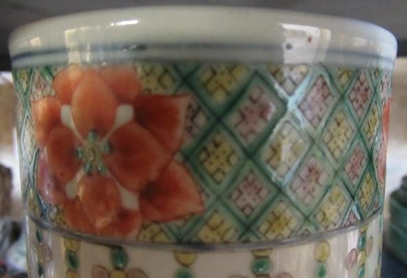 A PAIR OF CHINESE PORCELAIN VASES of baluster form Image