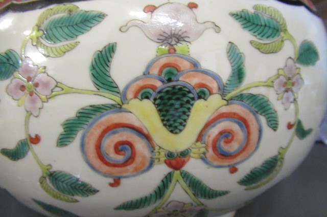 A PAIR OF CHINESE PORCELAIN VASES of baluster form Image