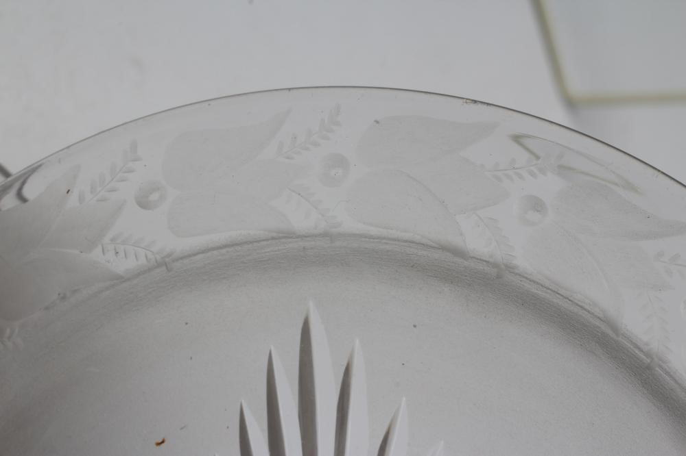 A SET OF NINE VICTORIAN CIRCULAR GLASS ICE PLATES Image