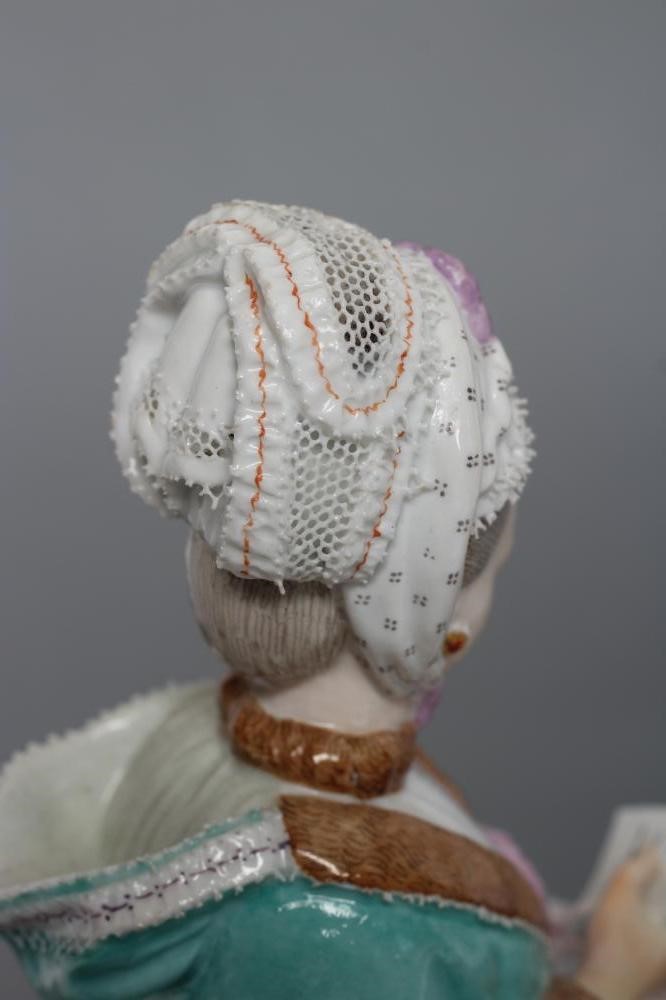 A MEISSEN PORCELAIN FIGURE Image