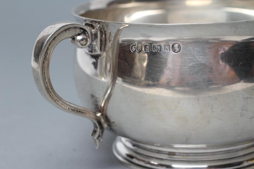 A SILVER PORRINGER Image