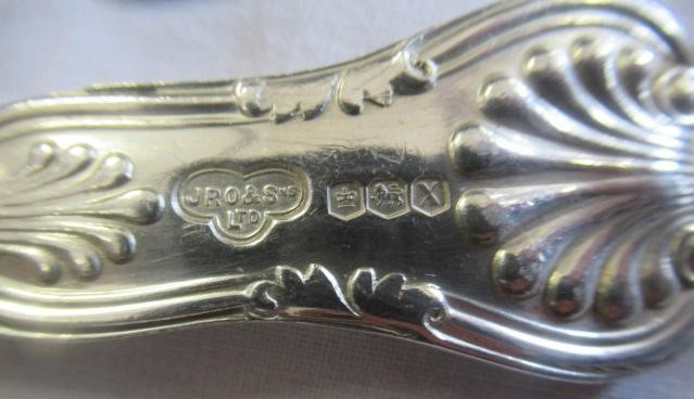 AN EXTENSIVE SILVER KING'S PATTERN TABLE SERVICE for twelve place settings Image