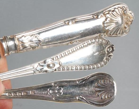 A LATE GEORGE III SILVER KING'S PATTERN TABLESPOON Image