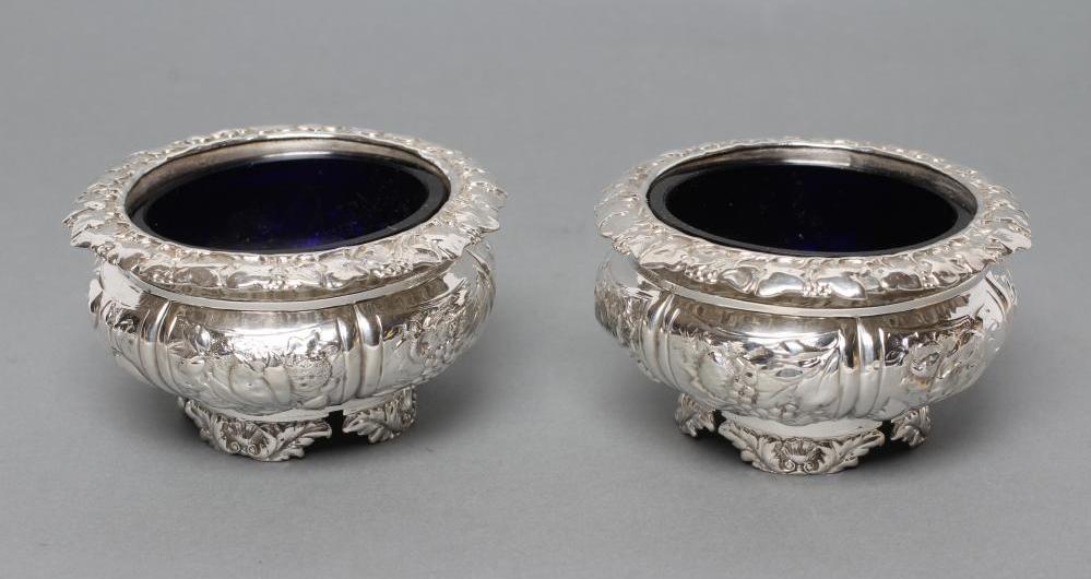 A PAIR OF GEORGE IV SILVER SALTS Image