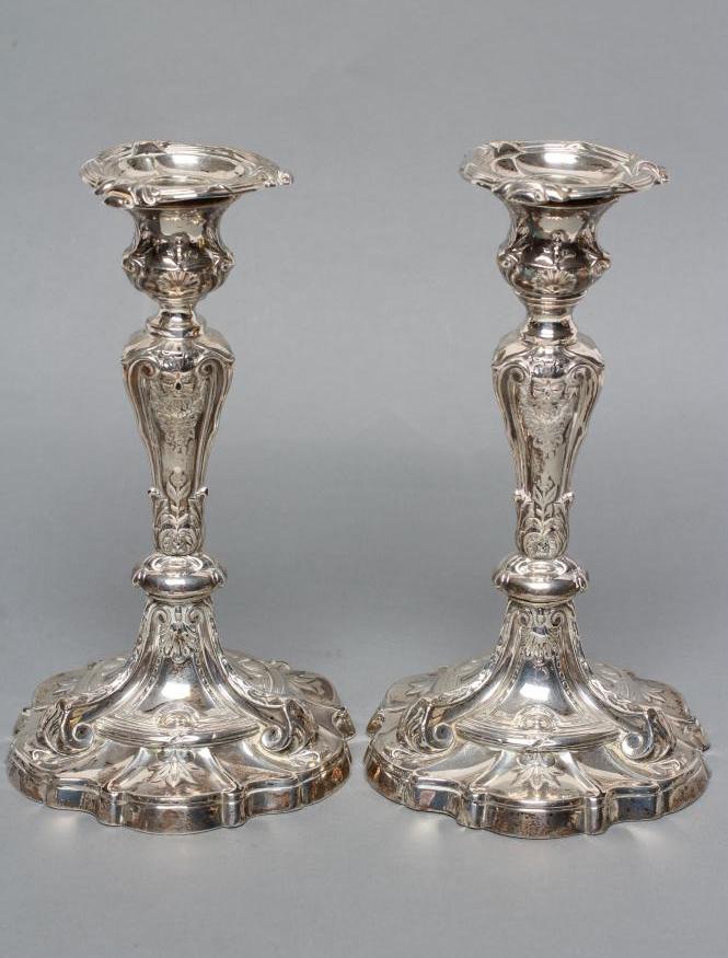 A PAIR OF LATE VICTORIAN SILVER CANDLESTICKS Image