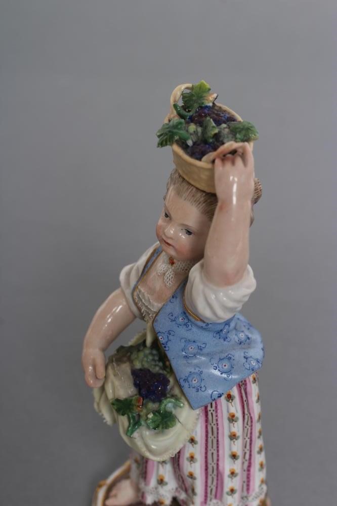 A MEISSEN PORCELAIN FIGURE Image
