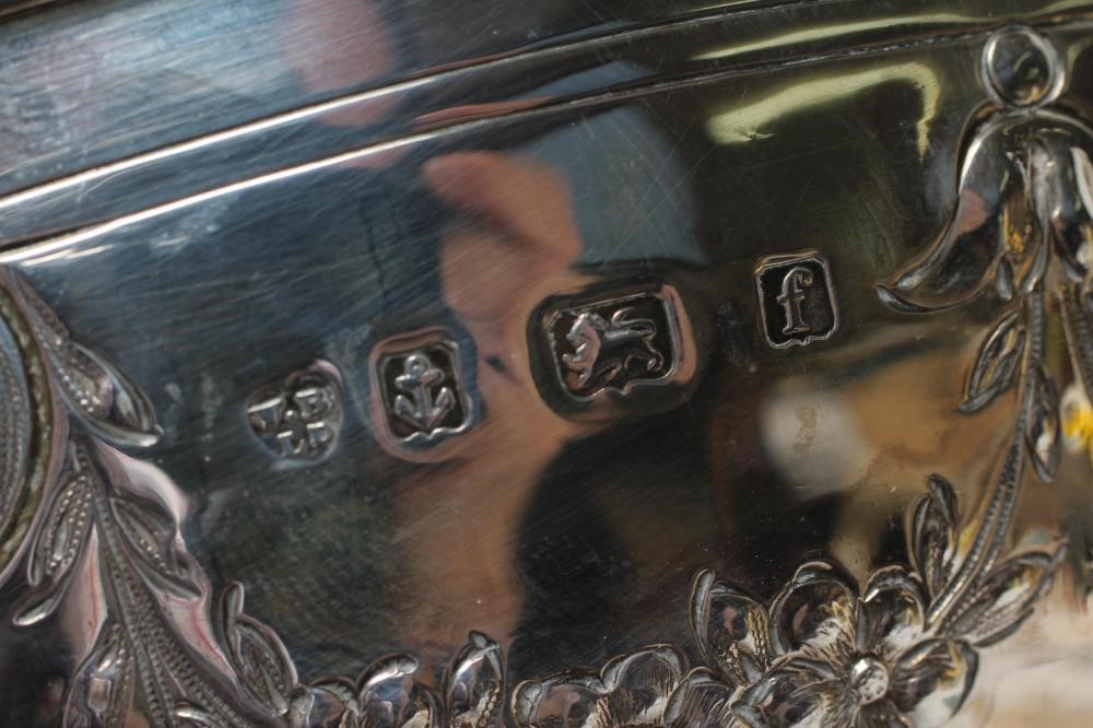 AN EDWARDIAN SILVER PEDESTAL BOWL Image