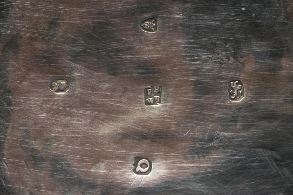 A LATE GEORGE III SILVER TEAPOT Image