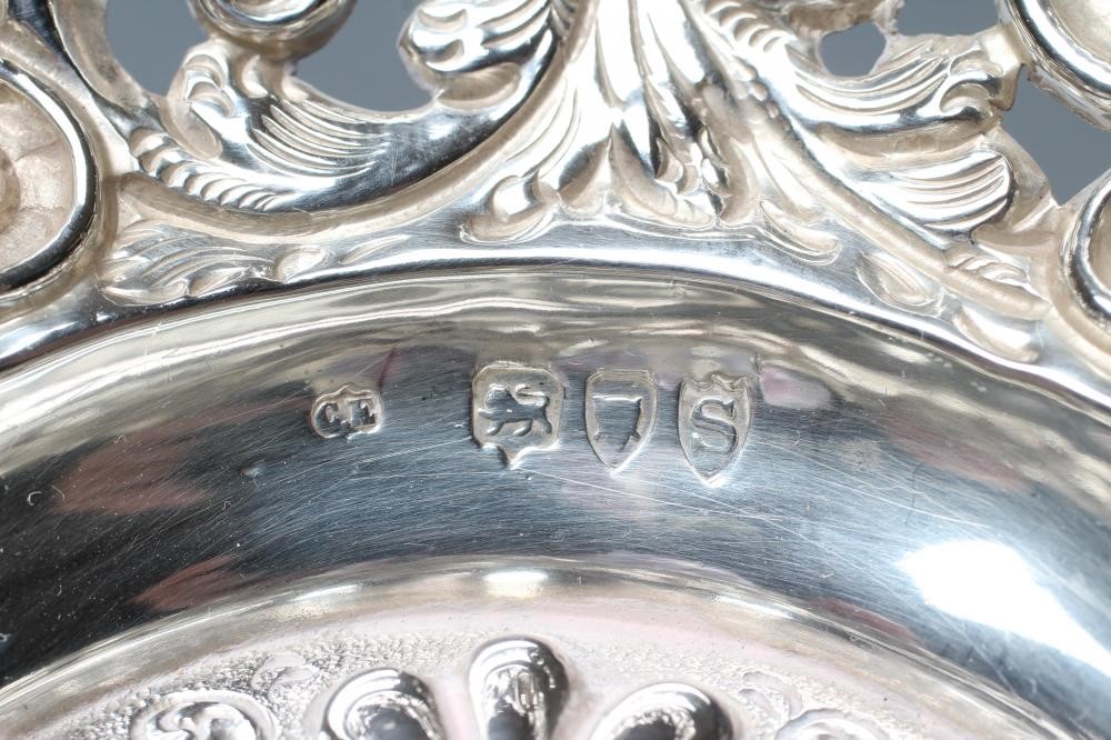 A PAIR OF LATE VICTORIAN SILVER BONBON DISHES Image