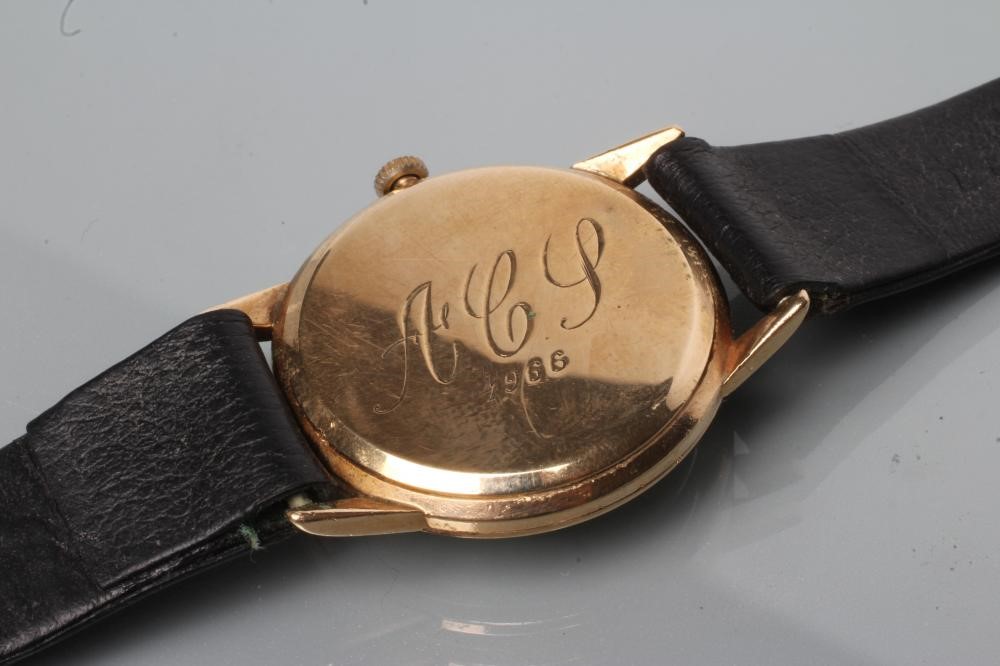 A GENTLEMAN'S 9CT GOLD OMEGA WRISTWATCH Image