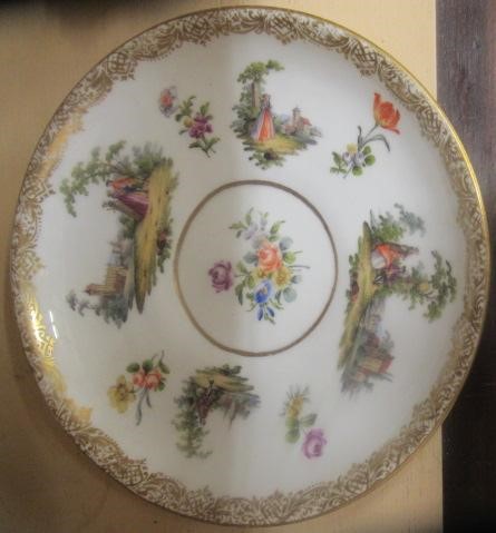 A HELENA WOLFSOHN DRESDEN PORCELAIN ECUELLE Image