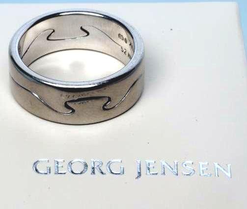 A GEORG JENSEN WHITE JIGSAW RING Image