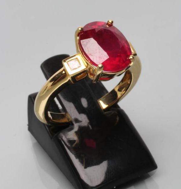 A RUBY RING Image