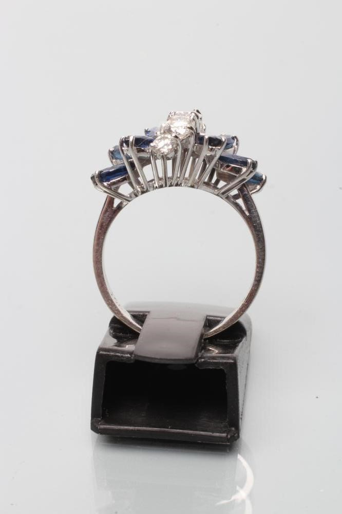 A SAPPHIRE AND DIAMOND DRESS RING Image