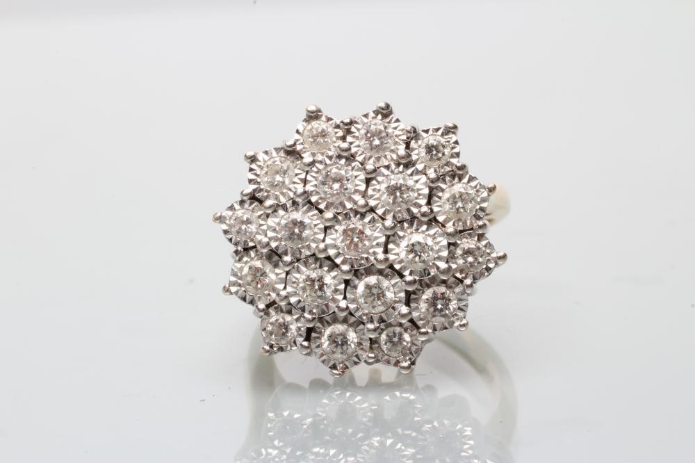 A DIAMOND CLUSTER RING Image