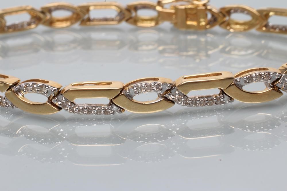 A DIAMOND BRACELET Image