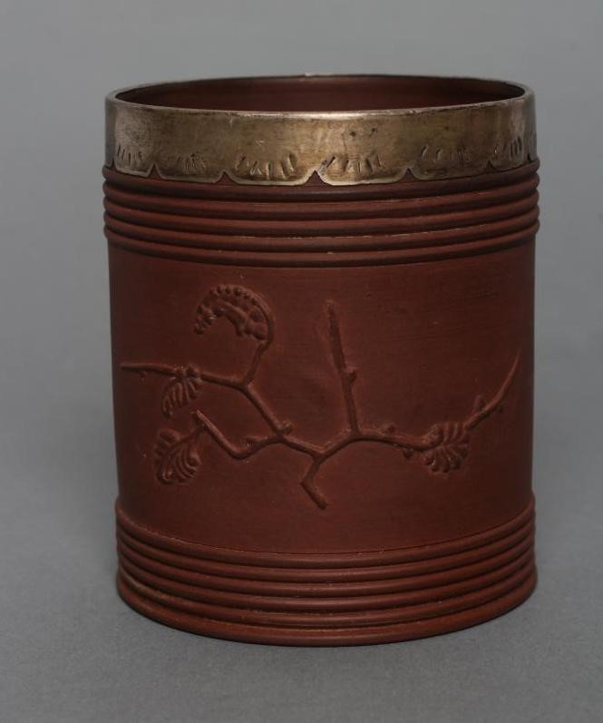 AN ELERS TYPE REDWARE MUG Image