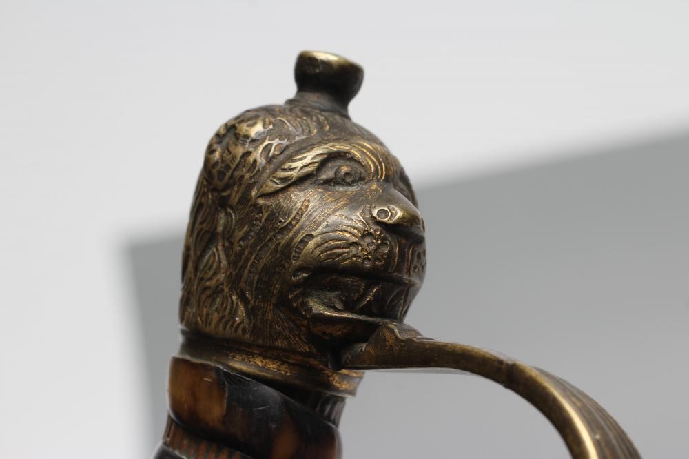 A GEORGE III OFFICER'S SWORD Image