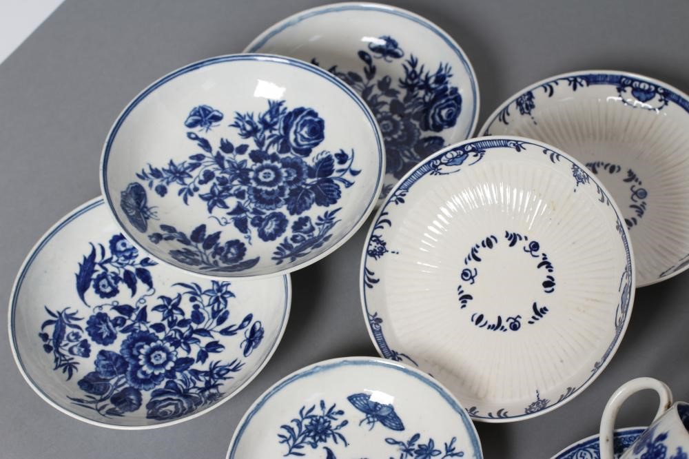 A COLLECTION OF FIRST PERIOD WORCESTER BLUE AND WHITE PORCELAIN Image