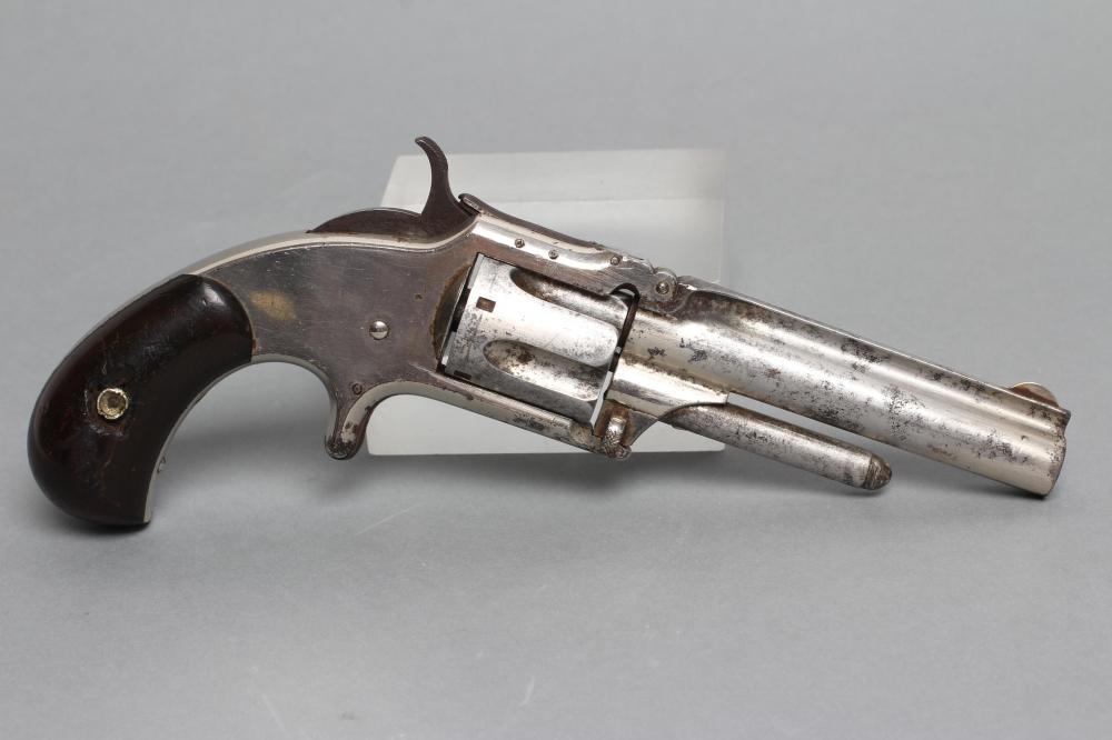 A SMITH & WESSON .32 RIMFIRE REVOLVER Image