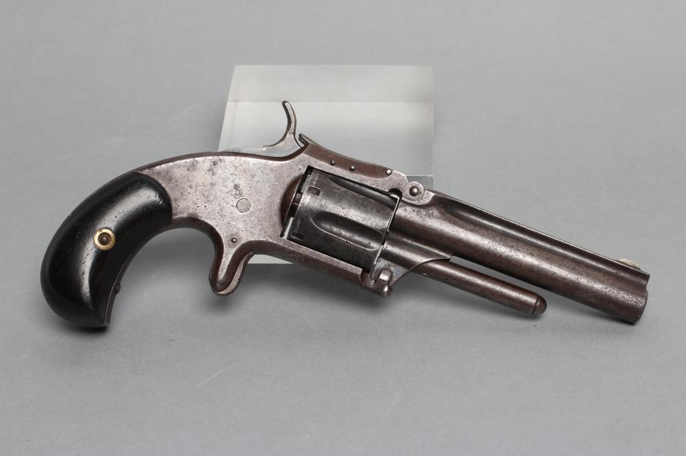 A SMITH & WESSON .32 RIMFIRE REVOLVER Image