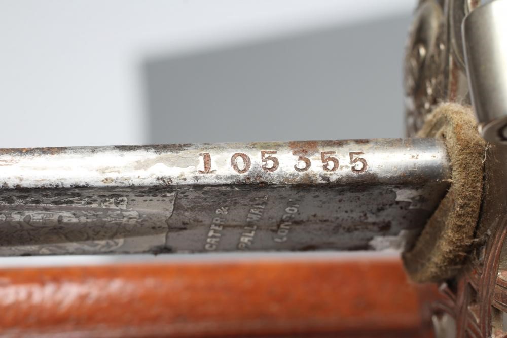 AN 1854 PATTERN FOOT GUARD OFFICER'S SWORD by Cater & Co. Image