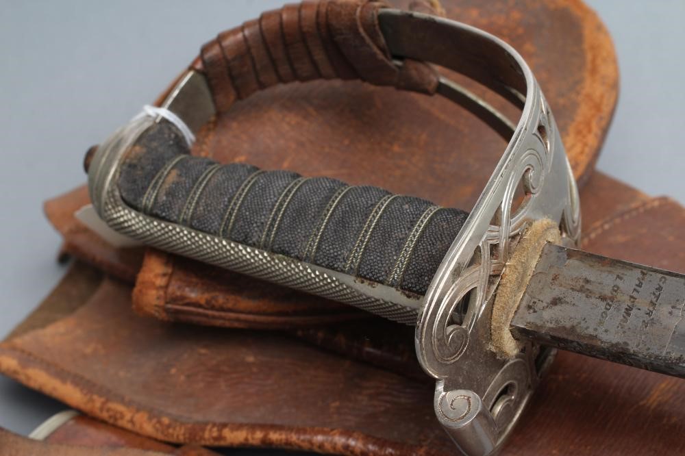 AN 1854 PATTERN FOOT GUARD OFFICER'S SWORD by Cater & Co. Image
