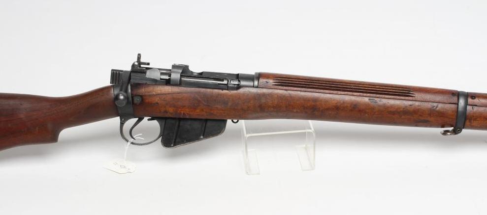 A DEACTIVATED LONG BRANCH NO.4 MK.I* .303 RIFLE Image