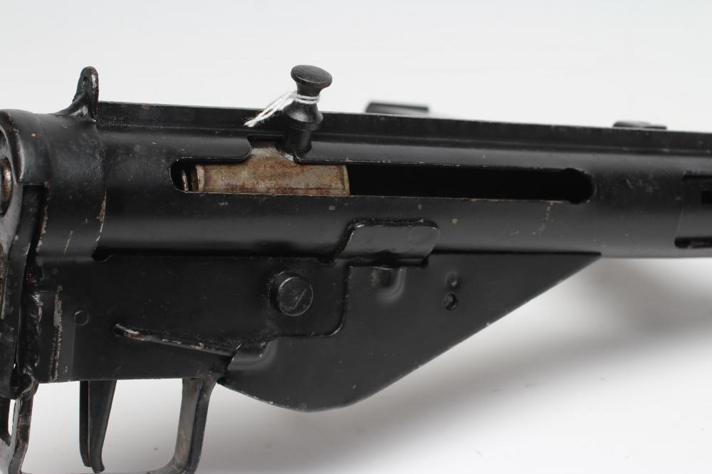 A DEACTIVATED STEN 9MM SUBMACHINE GUN Image