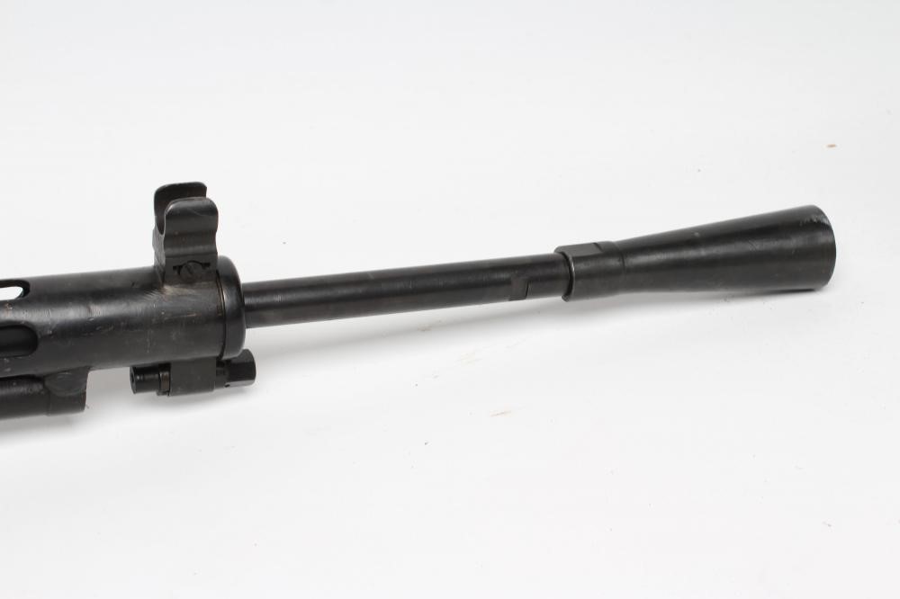 A DEACTIVATED RUSSIAN DP28 7.62MM LIGHT MACHINE GUN Image