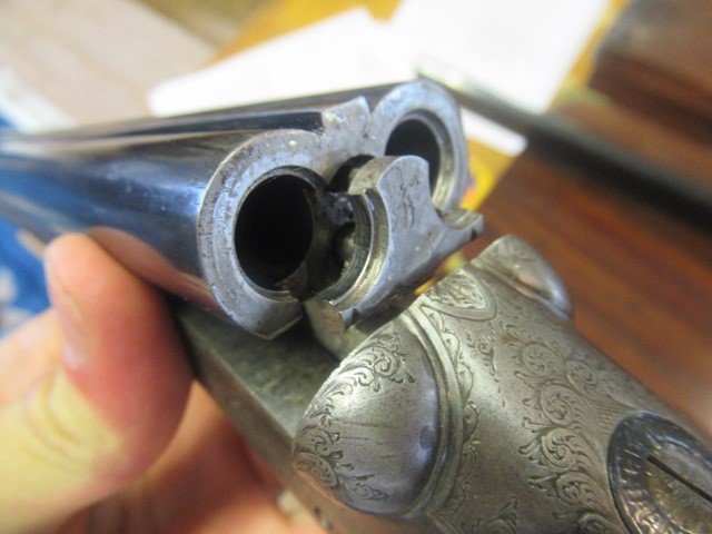 A COGSWELL & HARRISON SIDE BY SIDE 20 BORE SHOTGUN Image