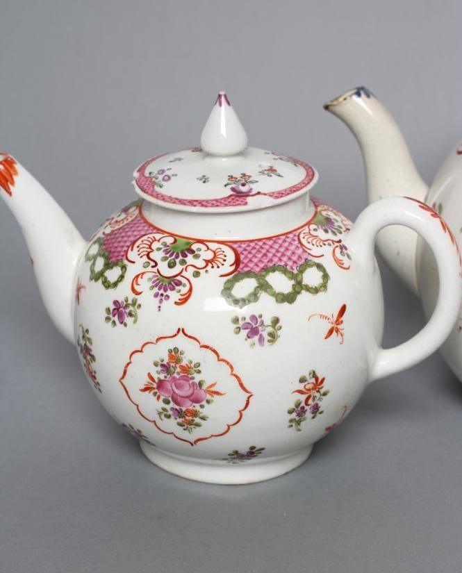 TWO LOWESTOFT PORCELAIN TEAPOTS AND COVERS Image