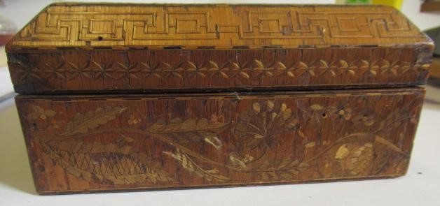 A NAPOLEONIC PRISONER OF WAR STRAW WORK BOX of plain oblong form Image