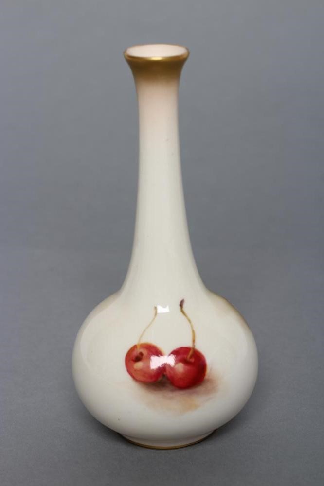 A ROYAL WORCESTER CHINA SMALL BUD VASE Image