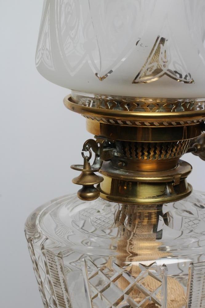 A SILVER PLATED TABLE LAMP Image