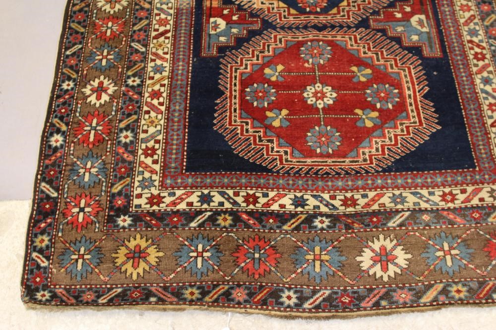 A SHIVRAN RUNNER Image