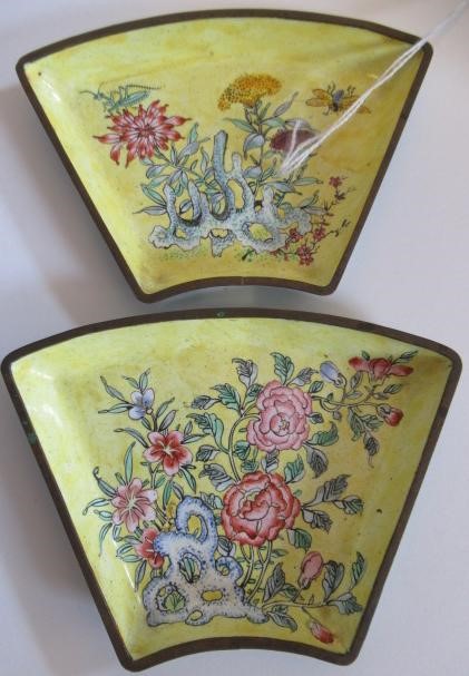 A CANTON ENAMEL SUPPER SET Image