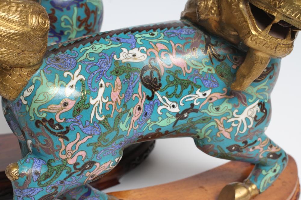 A PAIR OF CHINESE CLOISONNE ENAMEL KYLIN Image