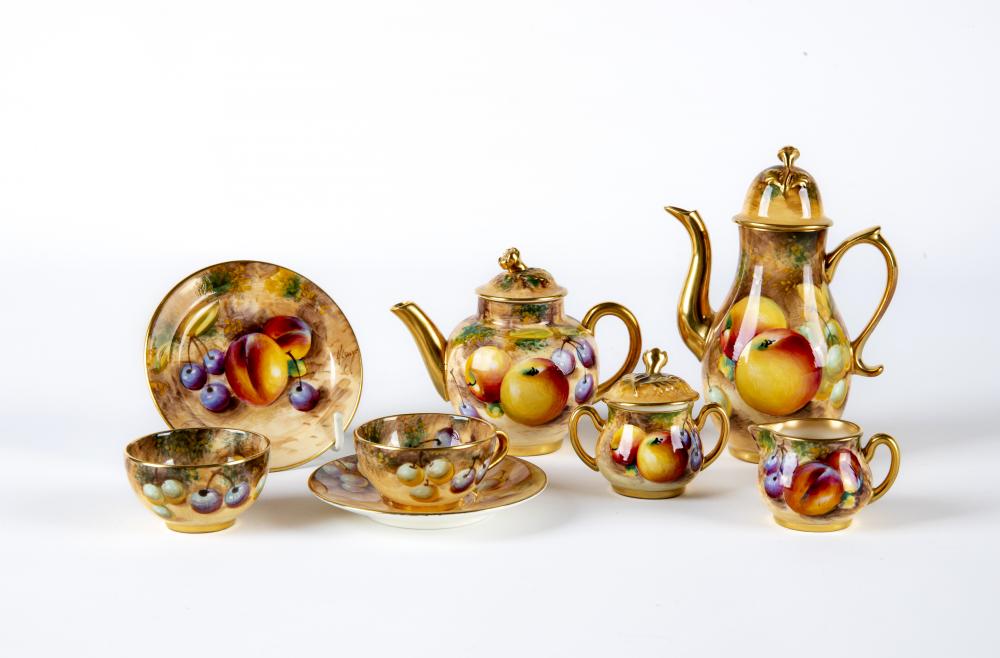 A ROYAL WORCESTER CHINA MINIATURE CABINET SOLITAIRE Image